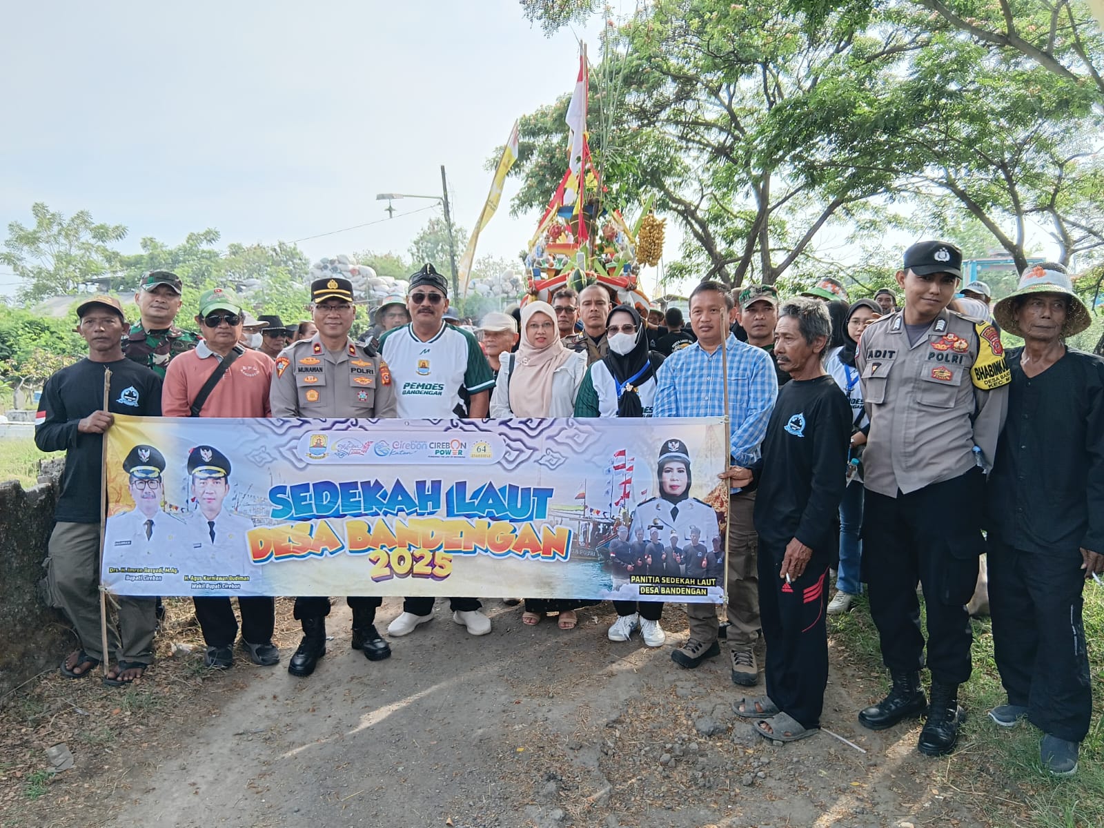 sedekah-laut-desa-bandengan-wujud-syukur-dan-pelestarian-tradisi-leluhur