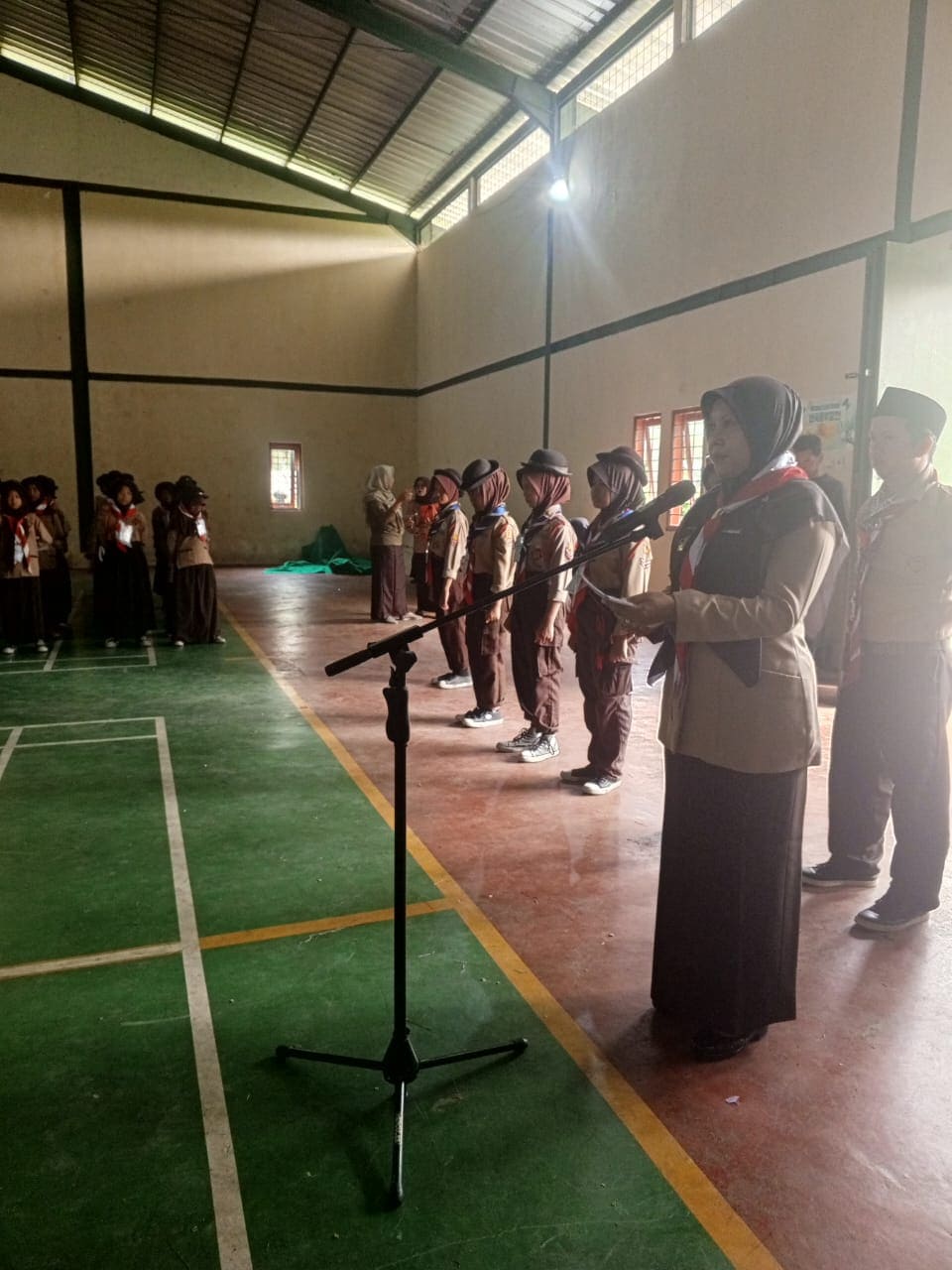 anggota-pramuka-sekecamatan-mundu-ikuti-perkemahan-dan-jambore-di-pltu-cirebon